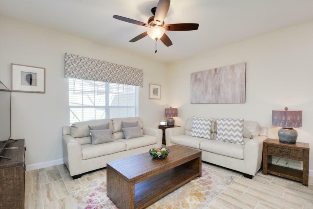 Pleasant House In Storey Lake Near Disney Kissimmee Extérieur photo