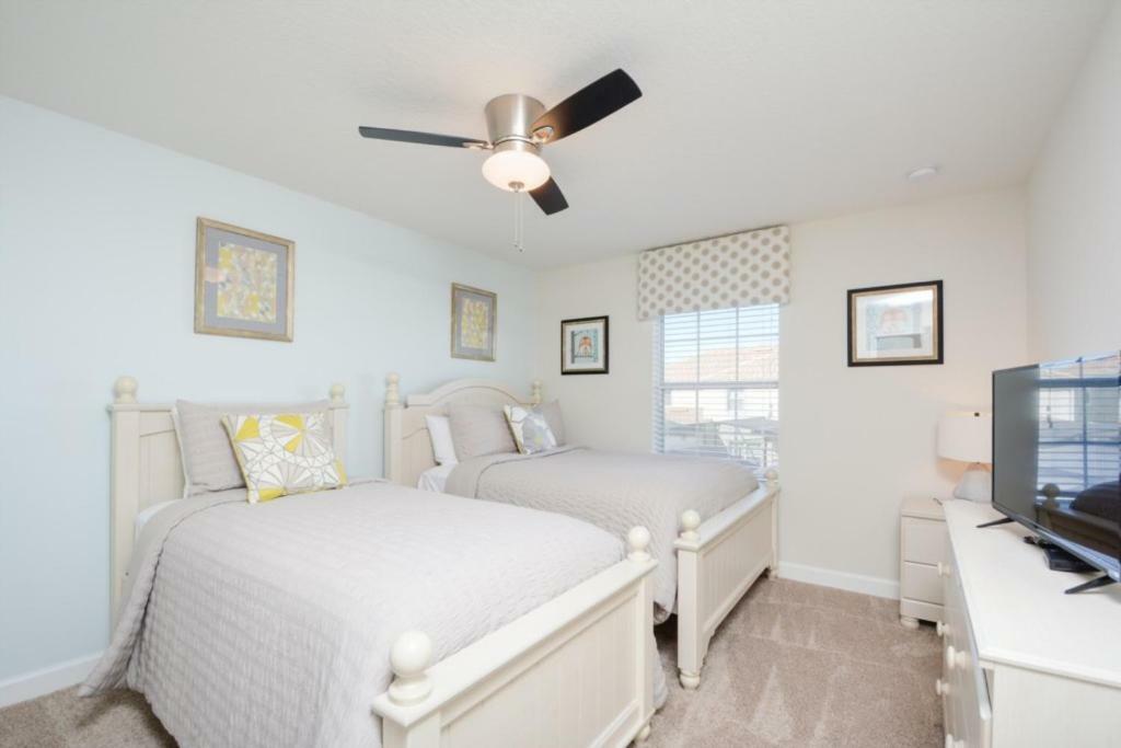 Pleasant House In Storey Lake Near Disney Kissimmee Extérieur photo